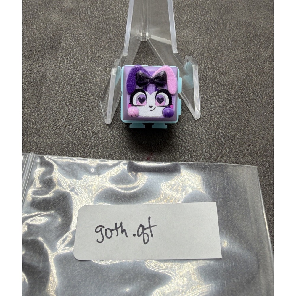 Clickeez Series 1 Kawaii Dreams goth.qt Single Key